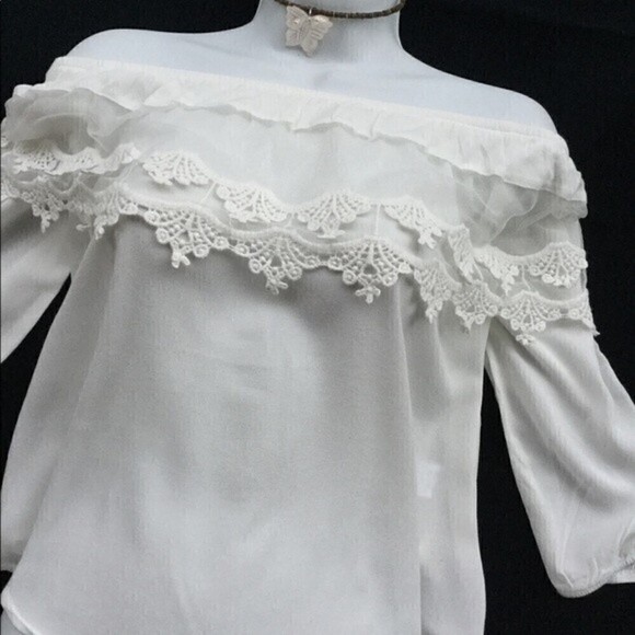Ambiance Cold ‎ Off Shoulder White Blouse Color White Ivory Size Small - Picture 4 of 6